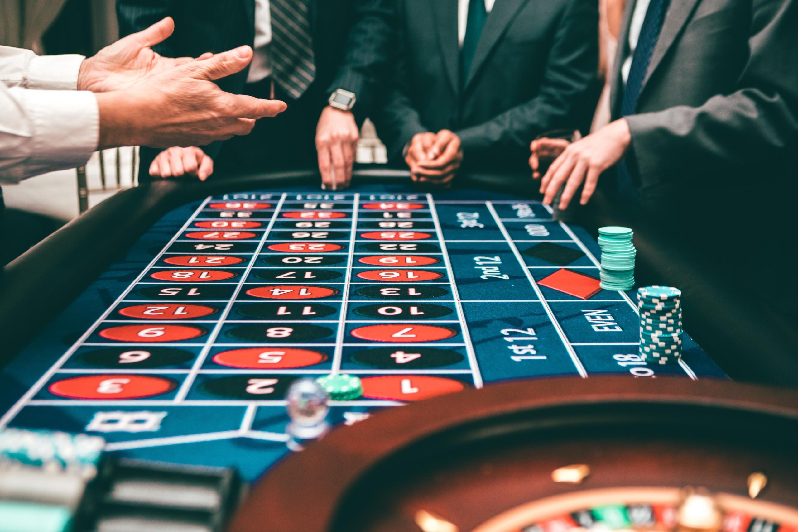 The Psychology of Gambling: What Makes People Risk It All?