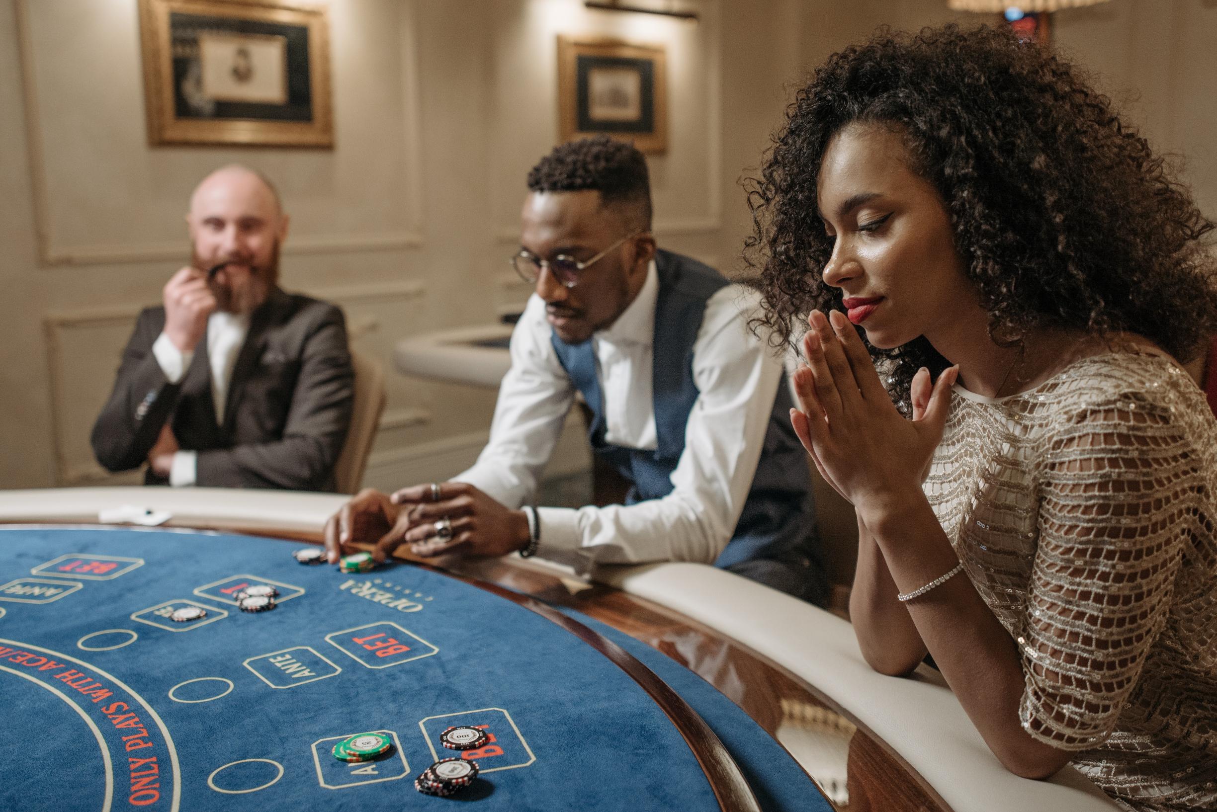 How New Players Can Approach Online Baccarat with Confidence